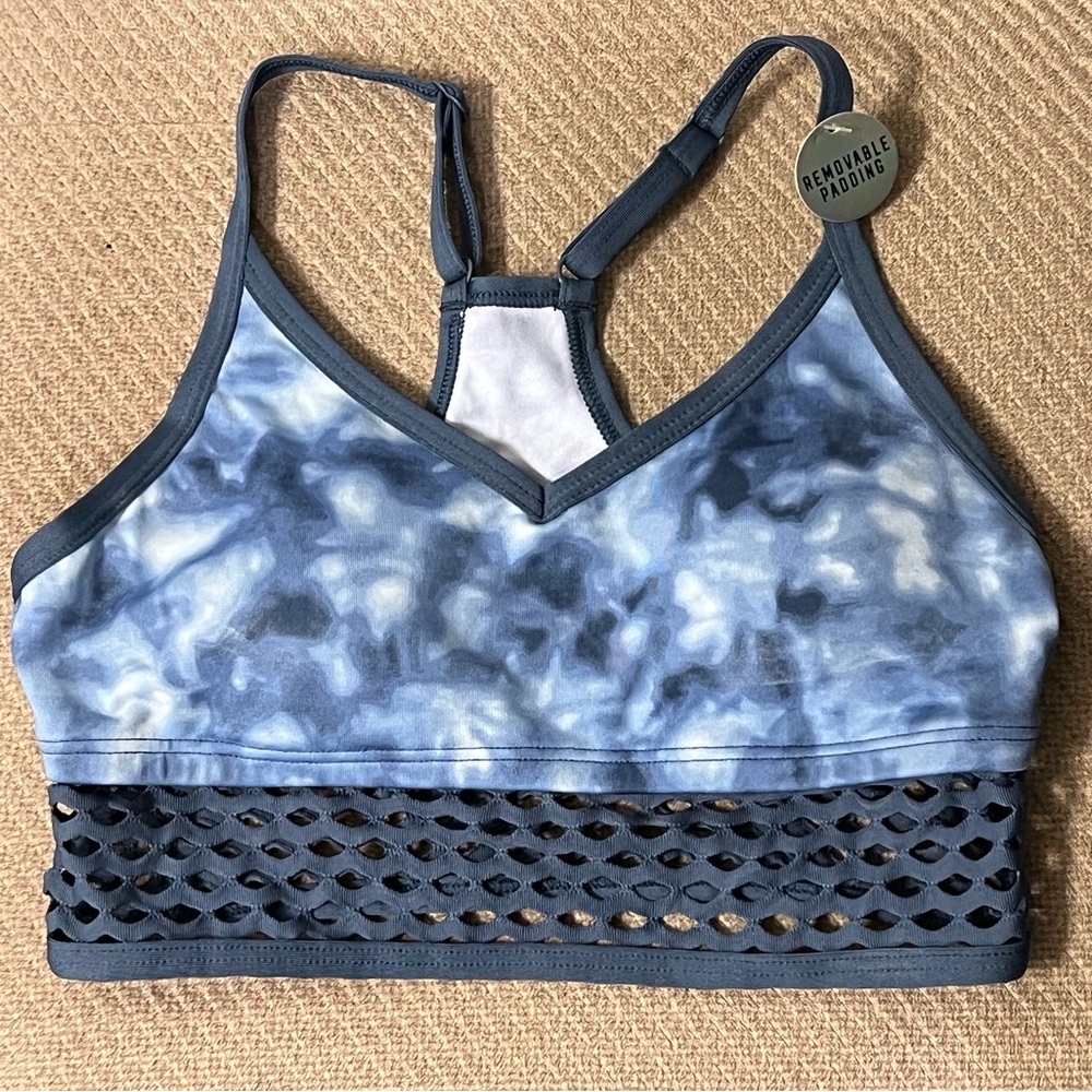 PINK Ultimate Lightly Lined Sports Bra